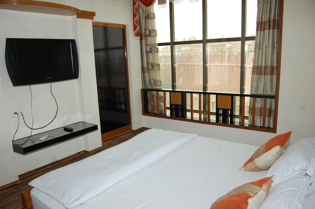 Metro Palace Hotell Bikaner Eksteriør bilde