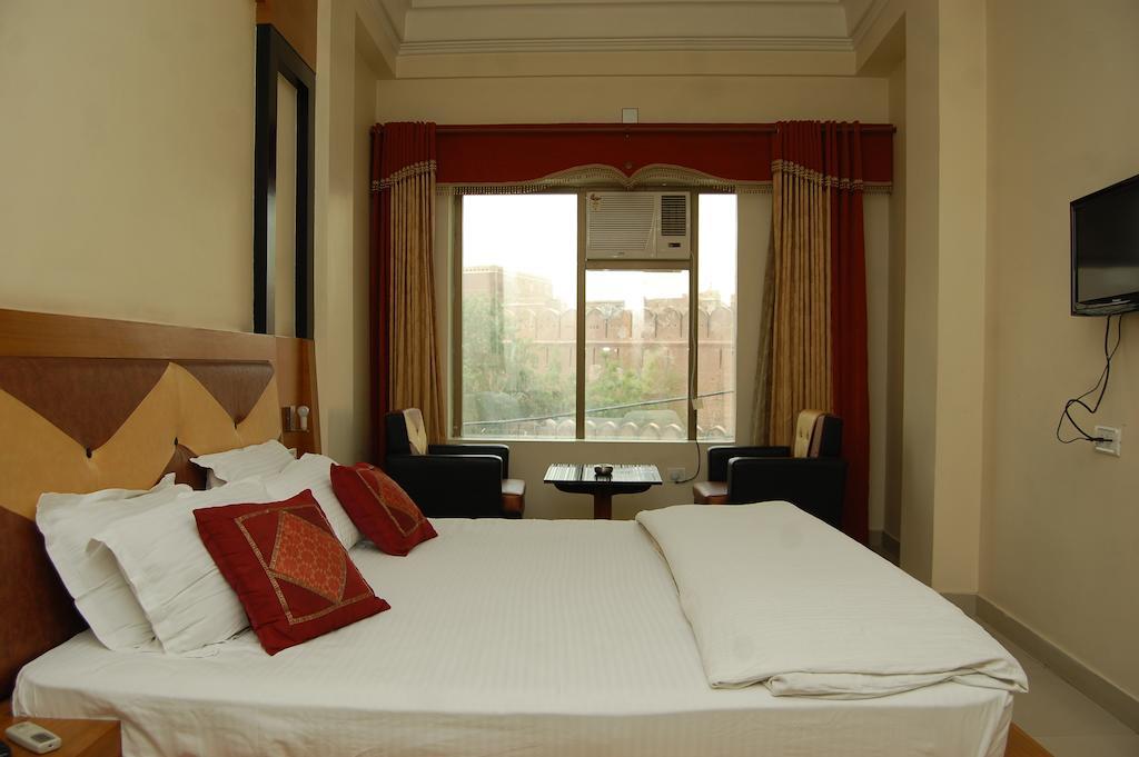 Metro Palace Hotell Bikaner Eksteriør bilde